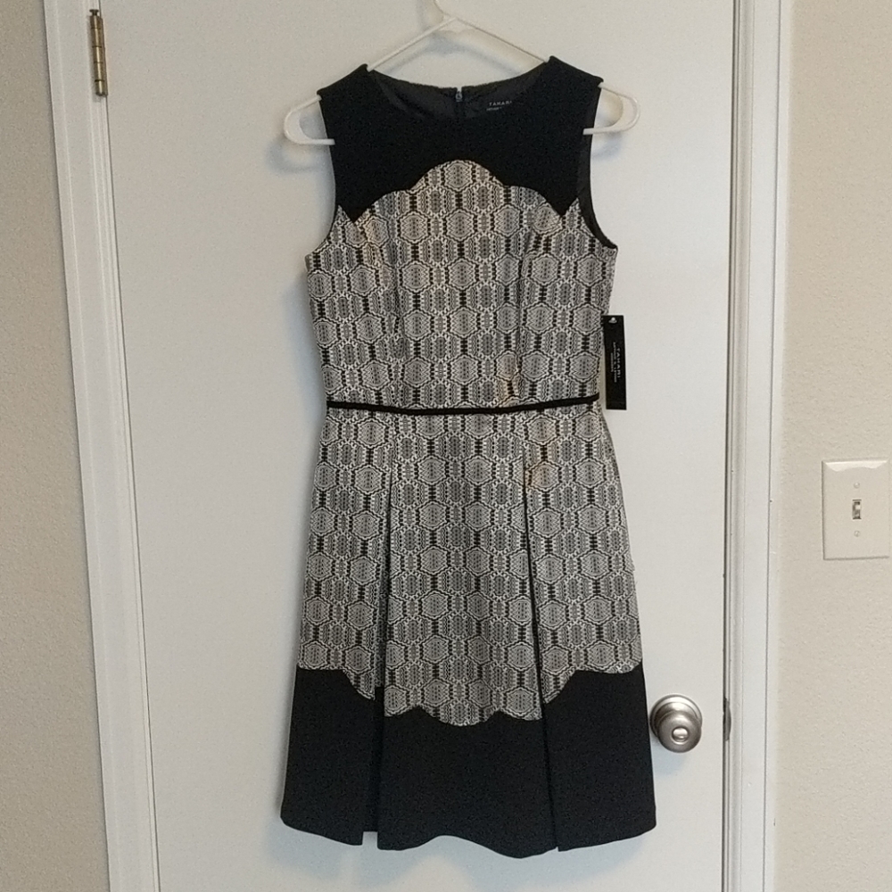 Gorgeous brand new Tahari dress